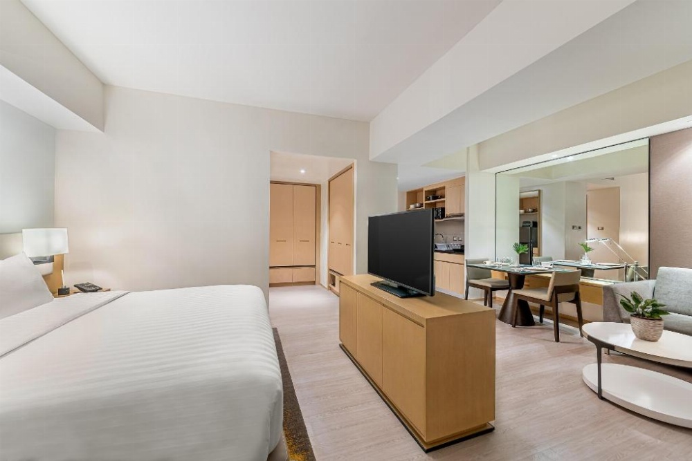 Seda Bonifacio Global City - Multiple Use Hotel Image 15