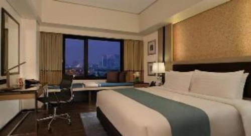 Seda Bonifacio Global City - Multiple Use Hotel image 9